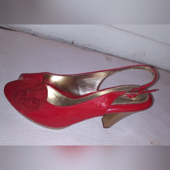 EuroSoft bySofft Red Slingback Sandal Shoes Women's US 7.5M - Picture 6 of 13